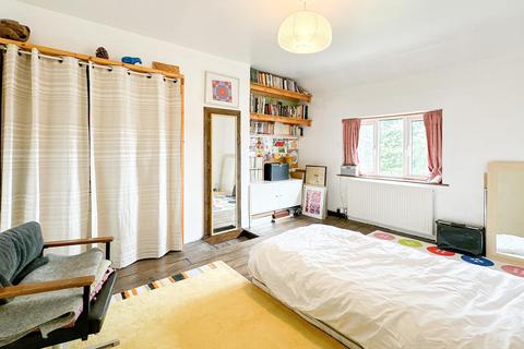 108 Broadfield Road, Bristol, BS4 2UU