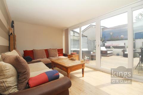 230 Berecroft, Harlow, CM18 7SQ