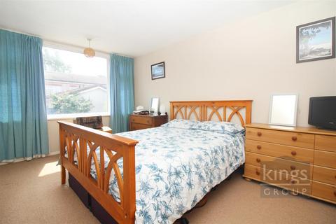 230 Berecroft, Harlow, CM18 7SQ