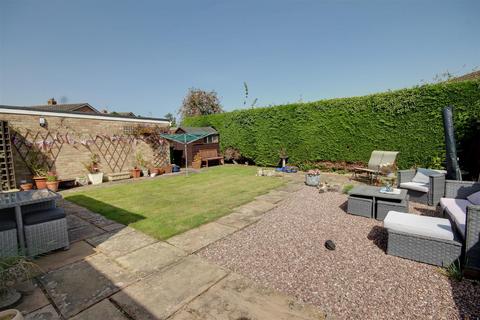 5 Newton Close, Huntley, Gloucester, GL19 3HN