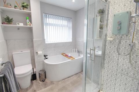 5 Newton Close, Huntley, Gloucester, GL19 3HN
