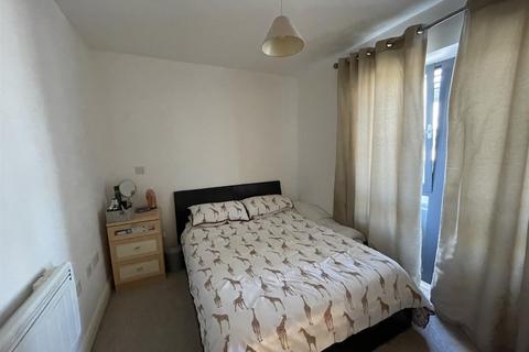 2 bedroom flat for sale - Sidney Lodge 45 Hewlett Road Cheltenham GL52 6AD