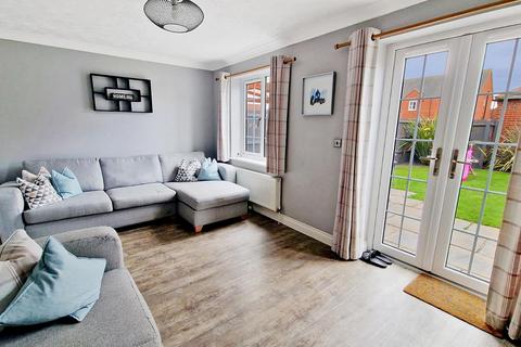 4 bedroom semi-detached house for sale - The Hayfields, Spalding