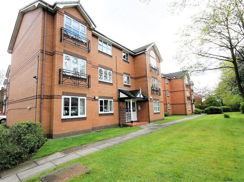 Heathfields, Lancaster Road, Salford 2 bed apartment £900 pcm (£208 pw)