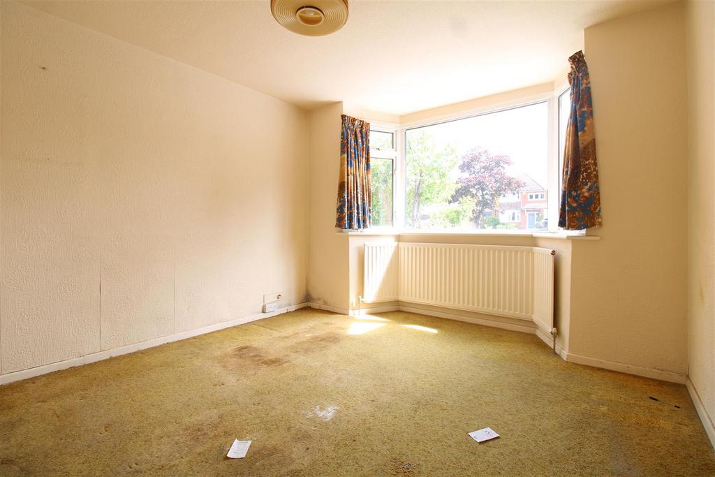 Stevens Road, Stourbridge 3 bed detached house £350,000
