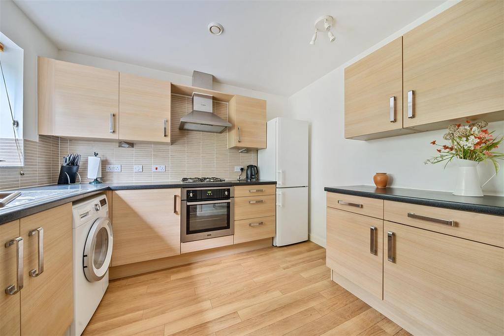 Dowse Road, Devizes 3 bed semidetached house for sale £295,000