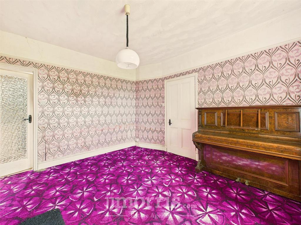 CAM05297 G0-PR0072-STILL010.jpg