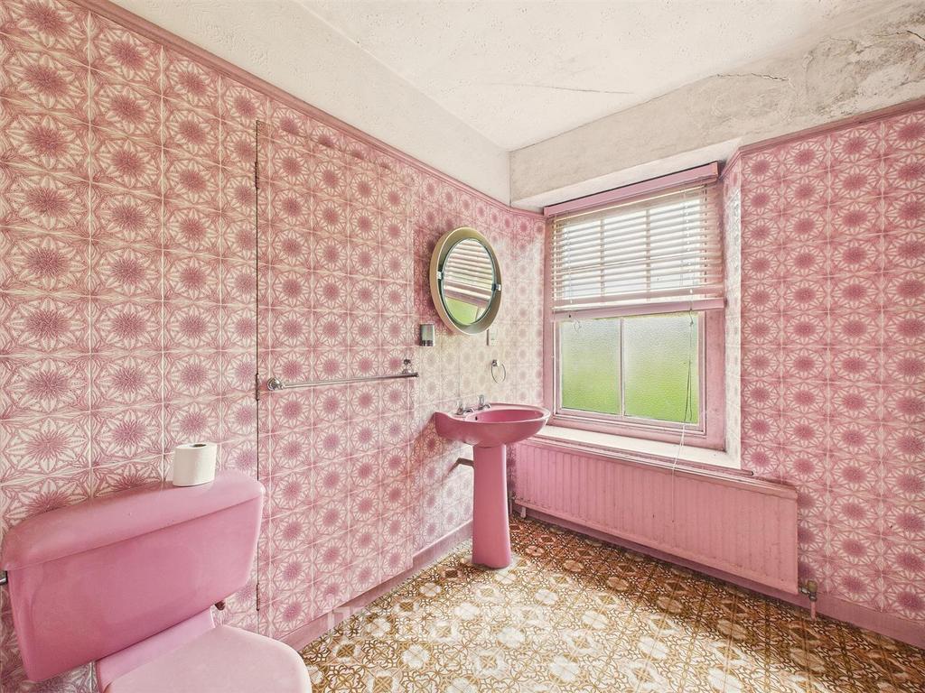 CAM05297 G0-PR0072-STILL019.jpg