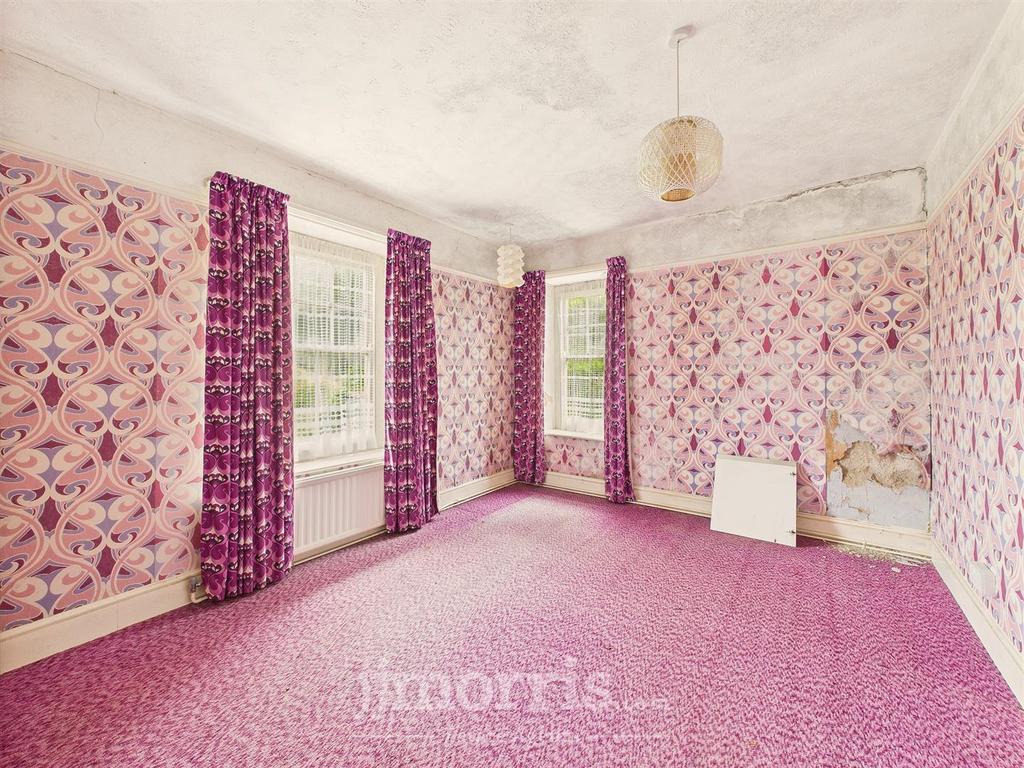 CAM05297 G0-PR0072-STILL021.jpg