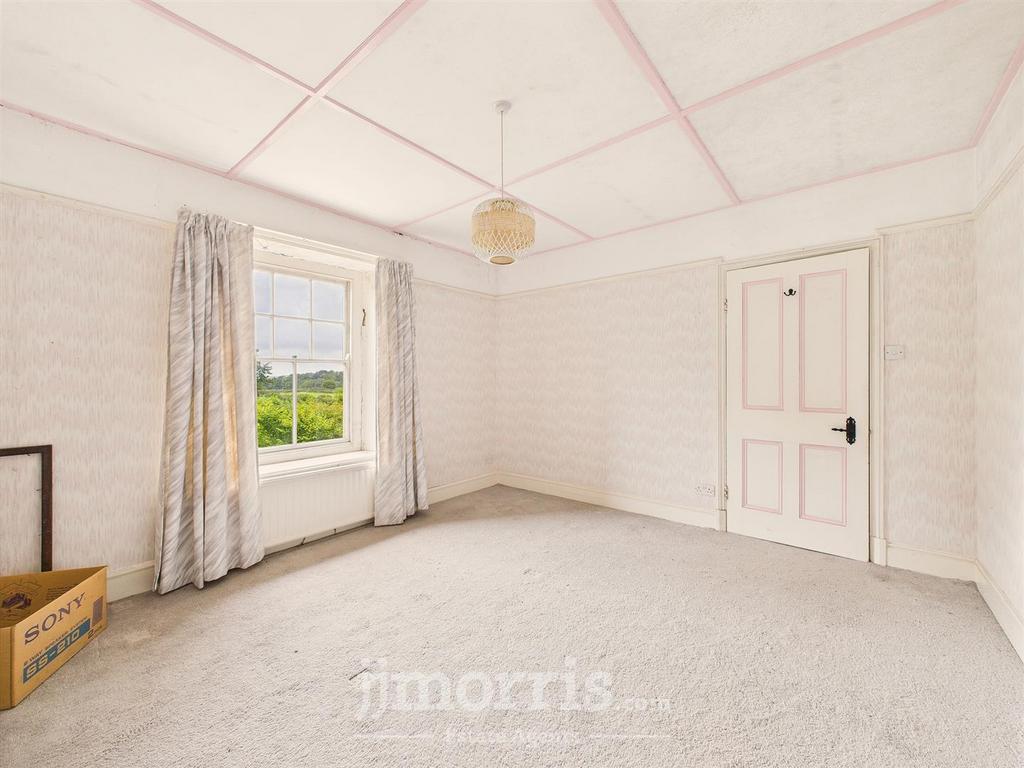 CAM05297 G0-PR0072-STILL026.jpg