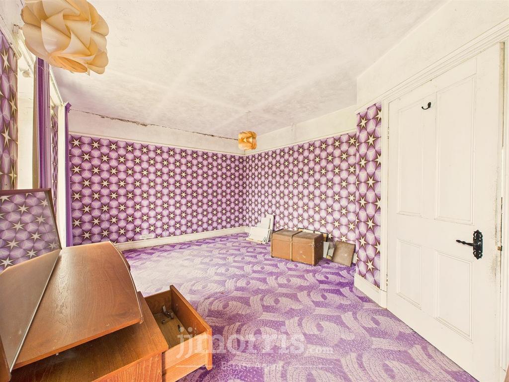 CAM05297 G0-PR0072-STILL028.jpg