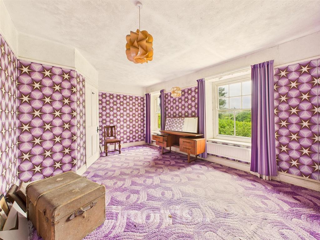 CAM05297 G0-PR0072-STILL030.jpg