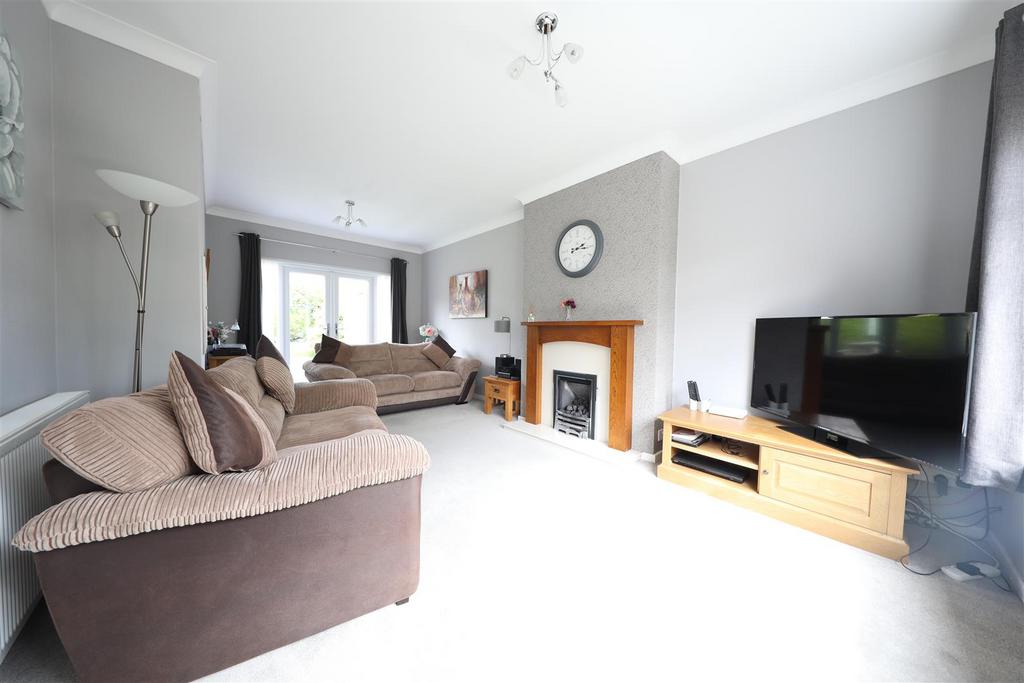 Reynolds Close, Melton, North Ferriby 2 bed semidetached bungalow for