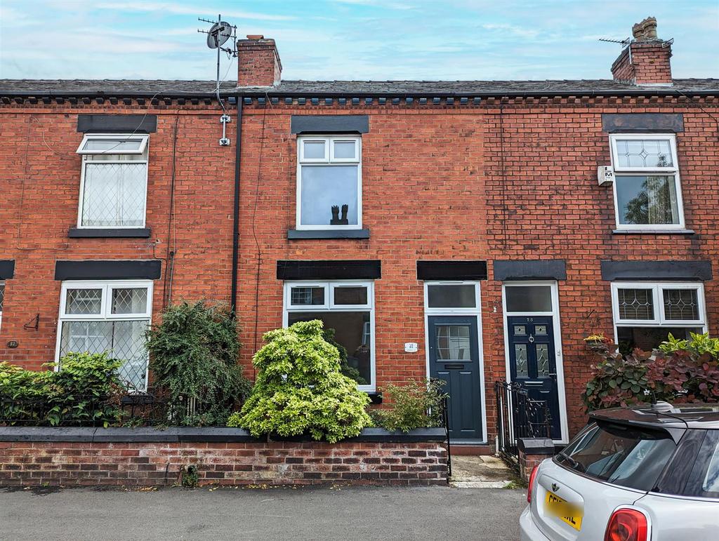 Fairhurst Street, Leigh 2 bed terraced house for sale £125,000
