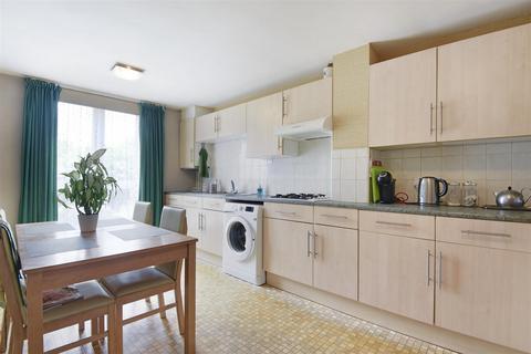 87 Warner Place, London, E2 7DB
