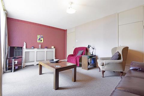 87 Warner Place, London, E2 7DB