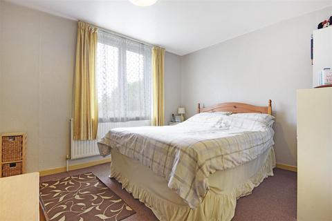 87 Warner Place, London, E2 7DB