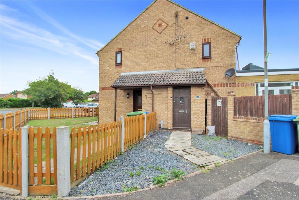 Beauvoir Drive, Sittingbourne 1 bed semidetached house for sale £220,000