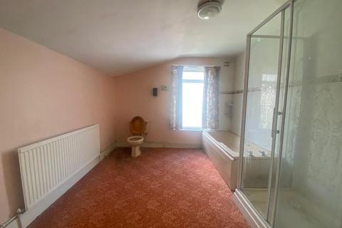 112 Canterbury Road, Folkestone, CT19 5NW