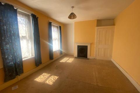 112 Canterbury Road, Folkestone, CT19 5NW