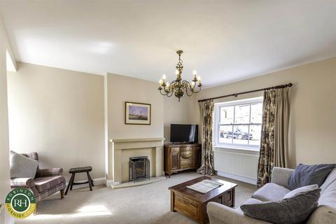 31 Castlegate, Tickhill, Doncaster, DN11 9QP