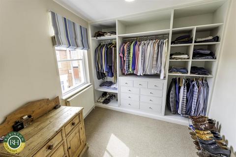31 Castlegate, Tickhill, Doncaster, DN11 9QP