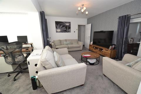 66 High Ash, Shipley, BD18 1NE