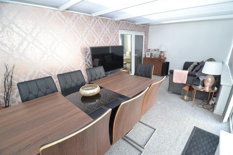 66 High Ash, Shipley, BD18 1NE