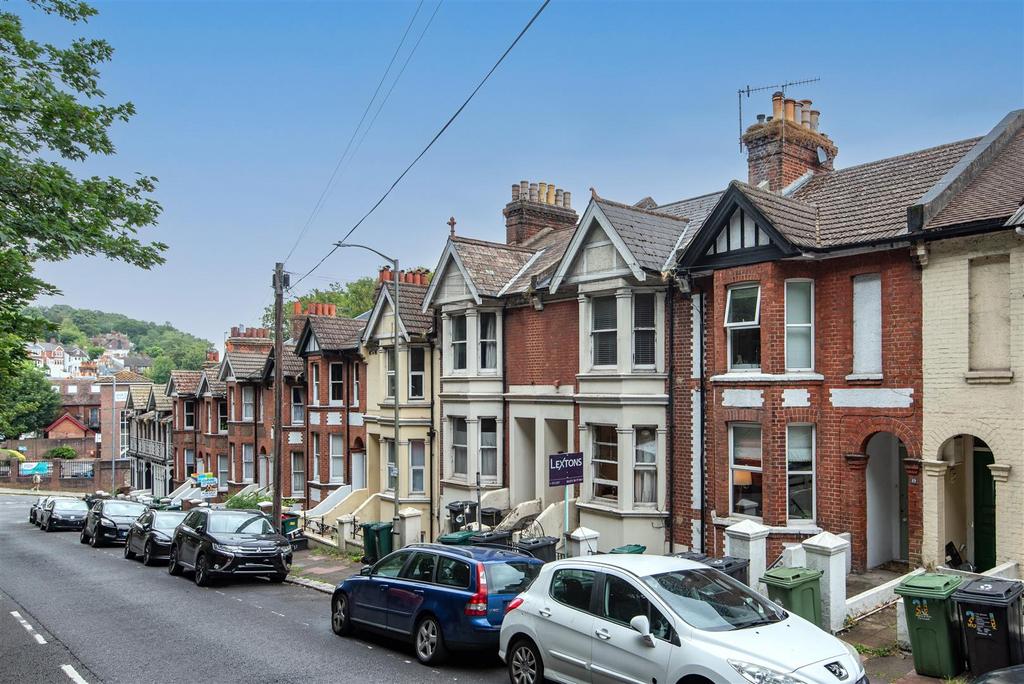 Millers Road, Brighton 1 bed flat £1,150 pcm (£265 pw)