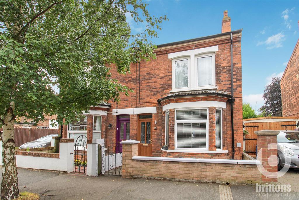 York Road, King's Lynn 2 bed semidetached house for sale £230,000