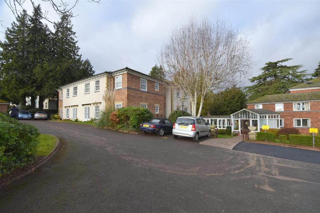 Worcester Road, Malvern 2 bed retirement property for sale £95,000