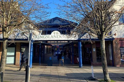 Retail property (out of town) to rent, Kingsland Centre, Thatcham RG19