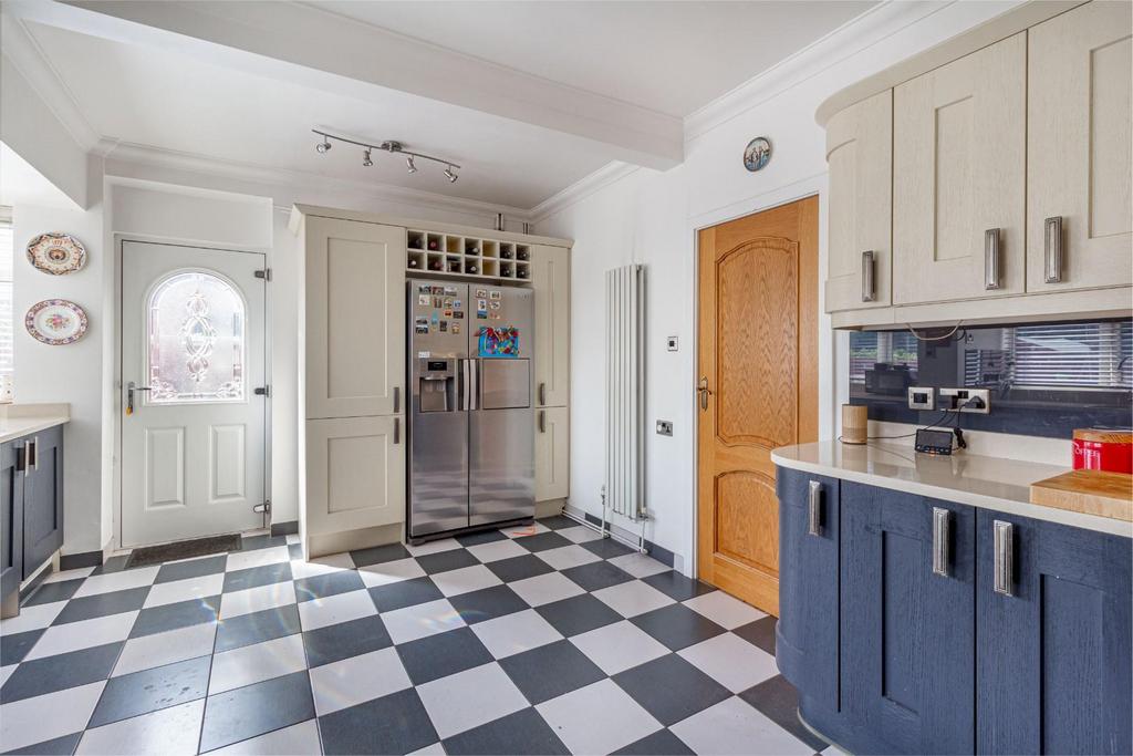 Kitchen-4.jpg