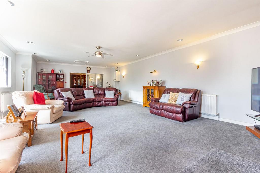 Living-Room-7.jpg