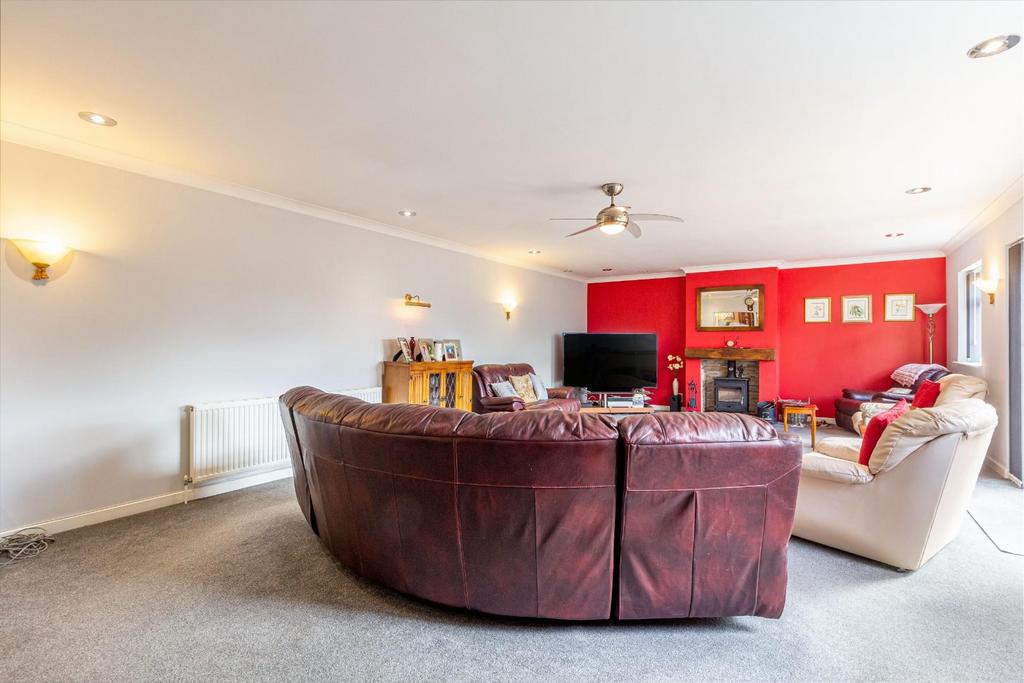 Living-Room-4.jpg