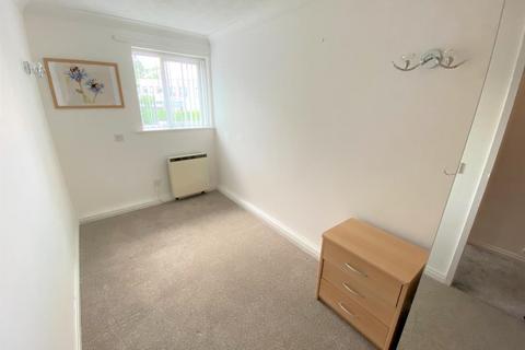 2 bedroom flat for sale, Church Road, Northenden