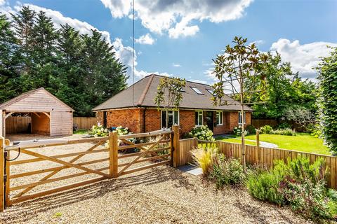 Robertsfield Holland Road, Oxted, RH8 9BQ