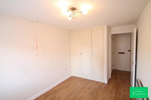 1 bedroom retirement property for sale, Stokes Court, East Finchley, London, N2