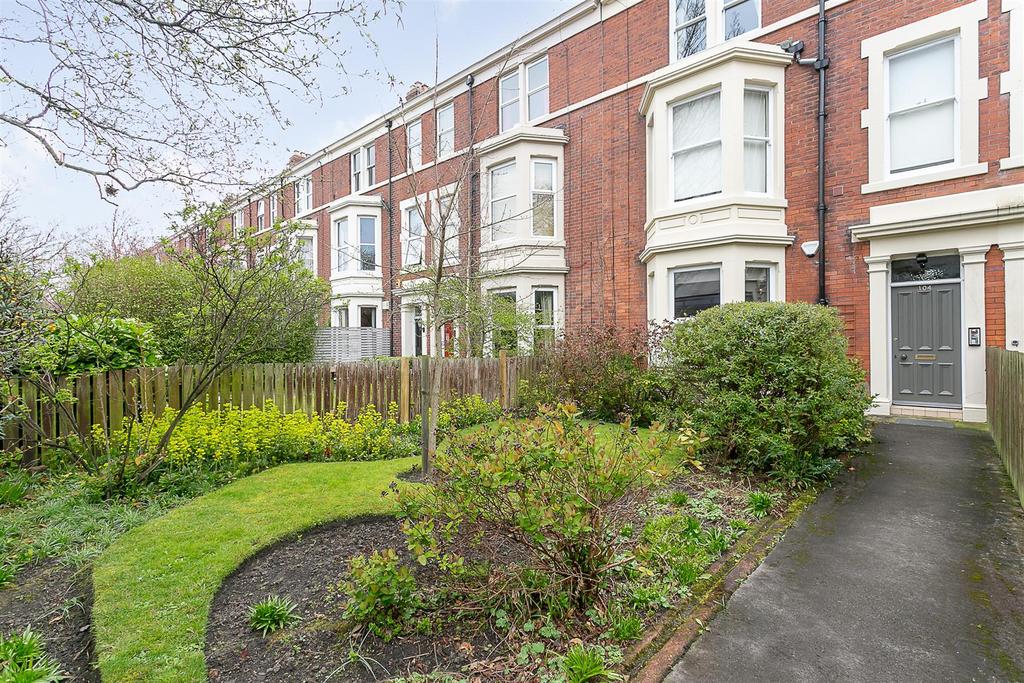 St. Terrace, Jesmond... 2 bed flat £1,400 pcm (£323 pw)