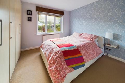 2 bedroom detached bungalow for sale - Warenne Road, Hove