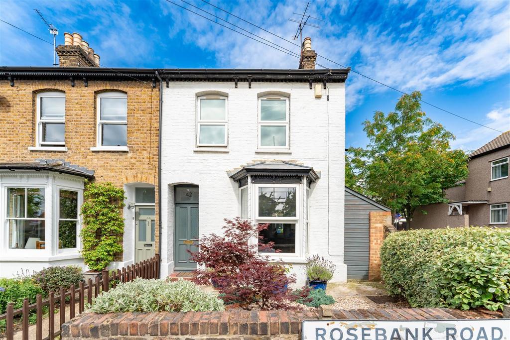 Rosebank Road, Hanwell, London 4 bed semidetached house for sale £