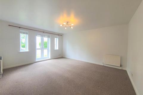 2 bedroom flat to rent, Park View Close, St. Albans