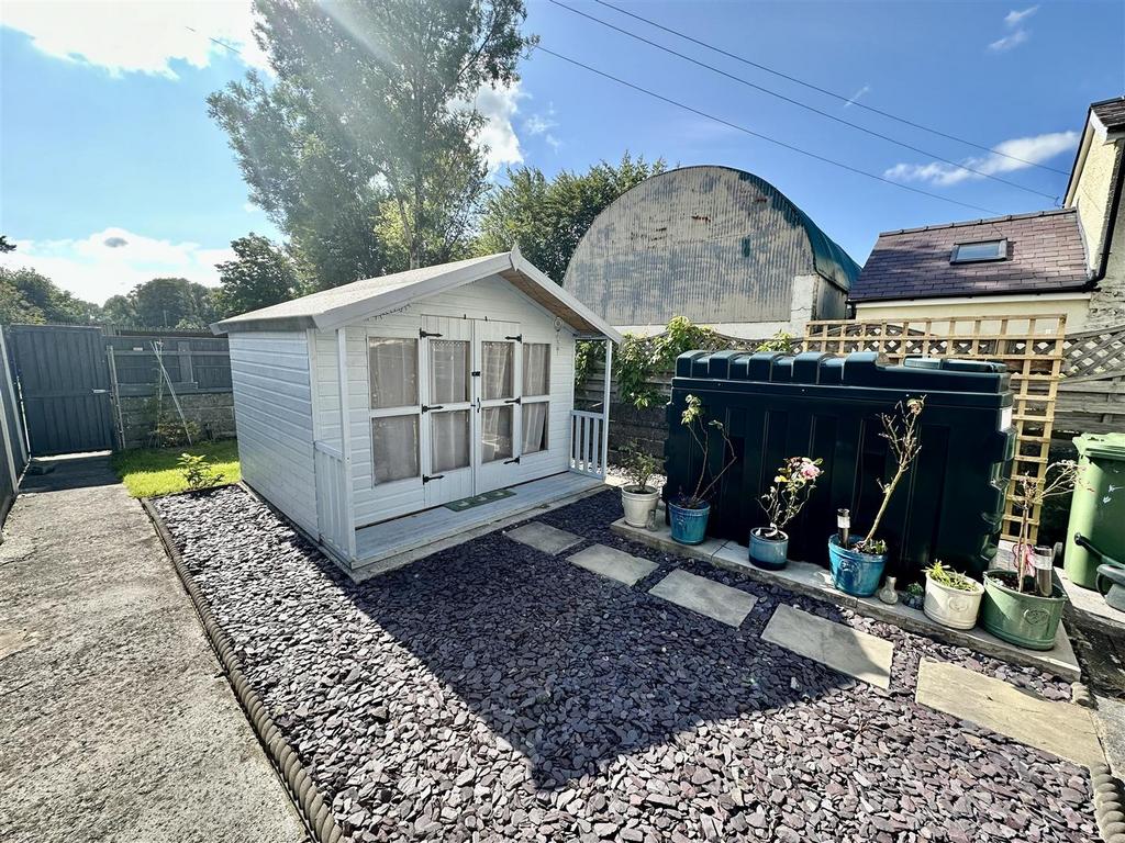 External Log Cabin