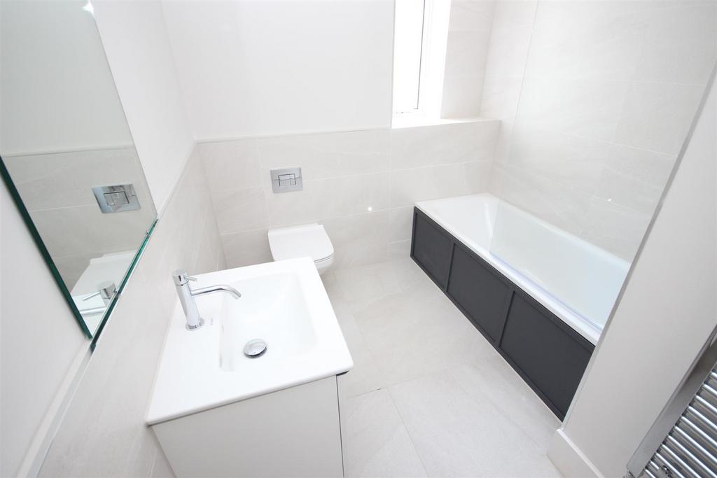 Bathroom.JPG