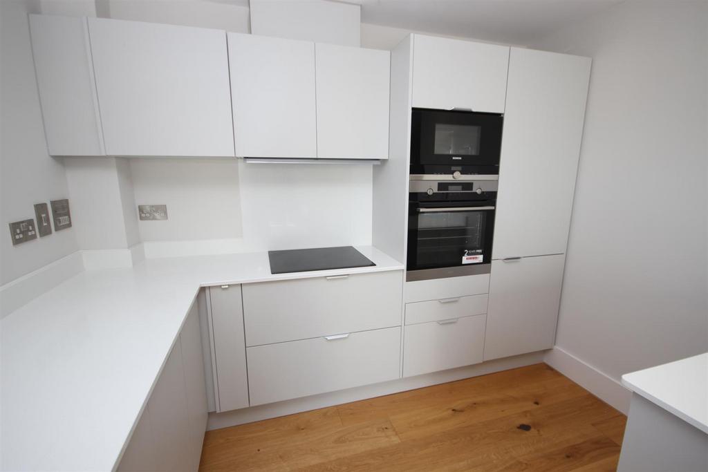 Kitchen 1.JPG
