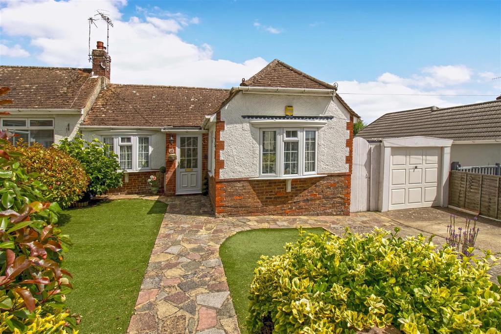 Griffiths Avenue, Lancing 2 bed semidetached bungalow for sale £375,000