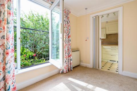 1 bedroom retirement property for sale - Deanery Close, Chichester