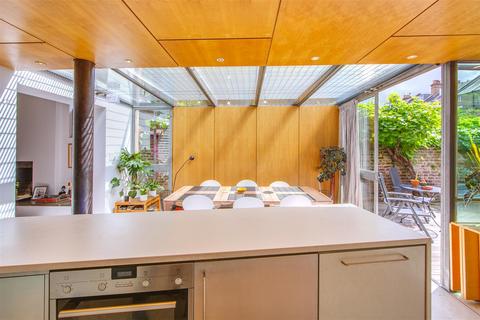 37 Shirlock Road, London, NW3 2HR