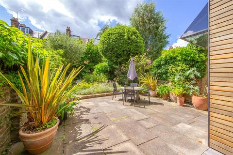 37 Shirlock Road, London, NW3 2HR