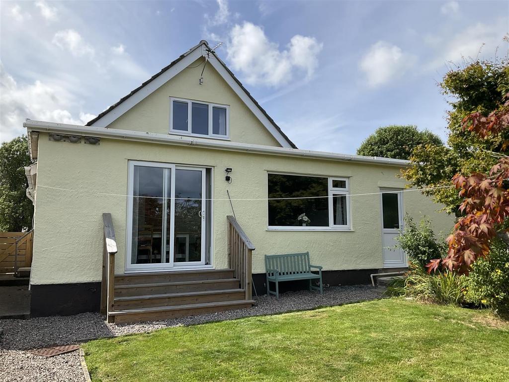 Craig Y Don Estate, Benllech, TynYGongl 4 bed detached house for sale